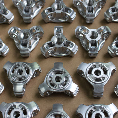 قطعات آلومینیومی CNC سفارشی با فرآیند ماشینکاری و چرخش دقیق