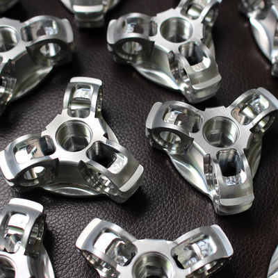 نمونه اولیه سریع قطعات آلومینیومی CNC با دقت بالا 0.05 میلی متر تحمل